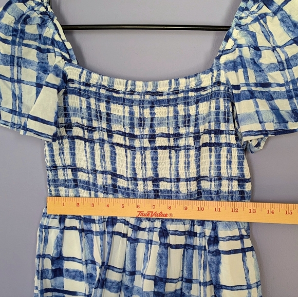 Gap Blue and White Checked Puff-Sleeve Midi Dress With Smocked Bodice - Picture 8 of 9